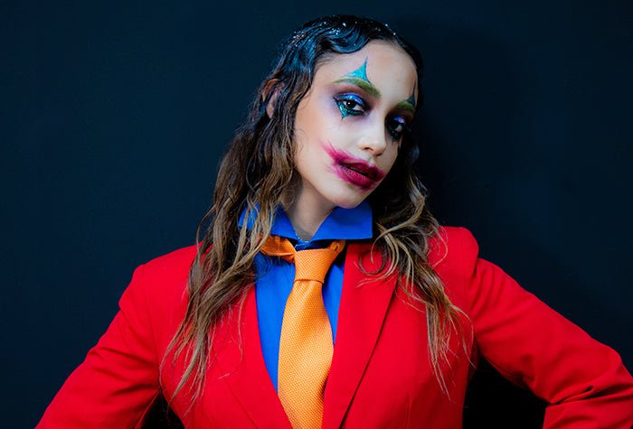 JOKER-INSPIRED HALLOWEEN LOOK